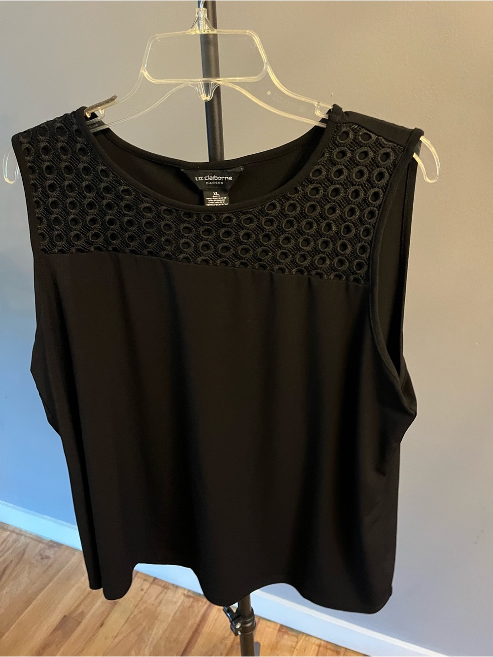 Liz Claiborne Black Eyelet Yoke Sleeveless Tank